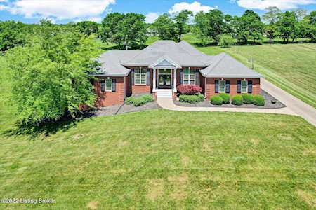 1024 Windsor Dr Shelbyville, KY 40065