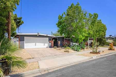 5665 Dugan Avenue La Mesa, CA 91942
