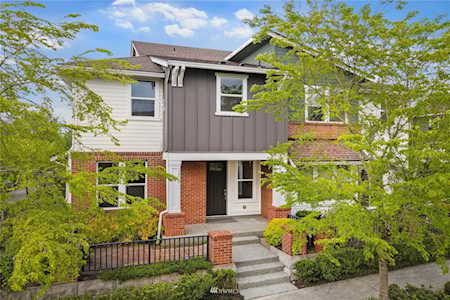 1372 NE Hickory Ln Issaquah, WA 98029