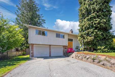 19841 19th Ave NW Shoreline, WA 98177