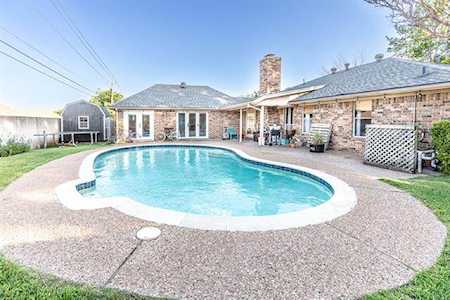 1213 Stonelake Drive Cleburne, TX 76033