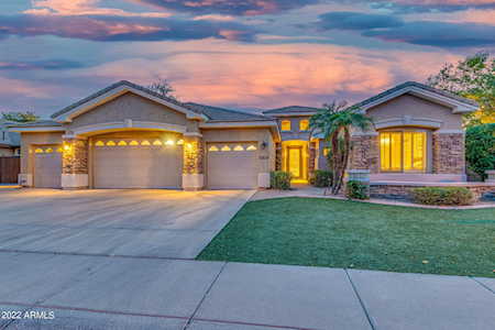 7938 S Dateland Drive Tempe, AZ 85284
