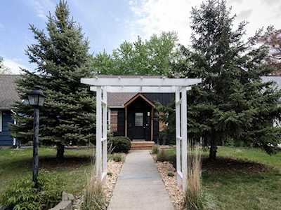 4946 Oliver Avenue N Minneapolis, MN 55430
