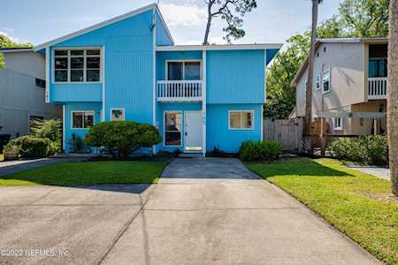 165 Pine St Atlantic Beach, FL 32233