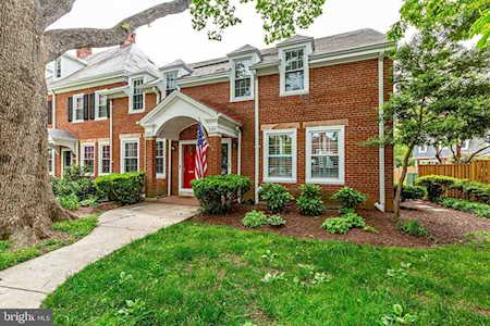 3393 Stafford St S Arlington, VA 22206