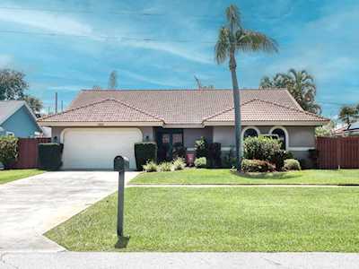 7997 W Country Club Boulevard Boca Raton, FL 33487