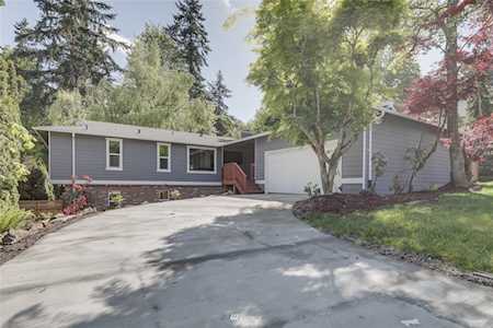 9725 NE 139th St Kirkland, WA 98034