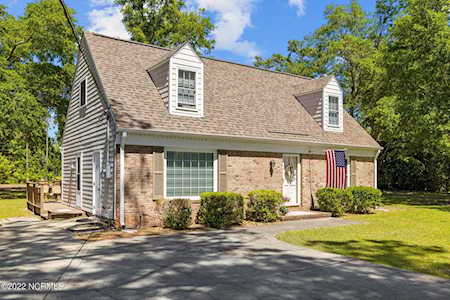 902 Oxford Drive Morehead City, NC 28557