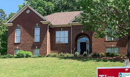 136 Scarlet Oak Drive Alabaster, AL 35114
