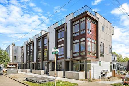 4800 A Stone Ave N Seattle, WA 98103
