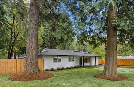 19711 NE 176th Place Woodinville, WA 98072