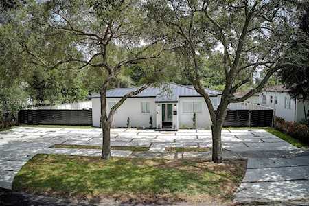26 NE 88th St El Portal, FL 33138