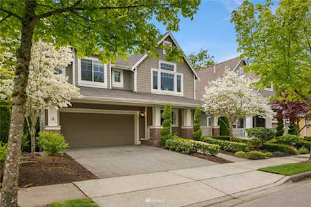 2033 NE Nelson Ln Issaquah, WA 98029