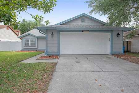 8757 Hampden Dr Tampa, FL 33626