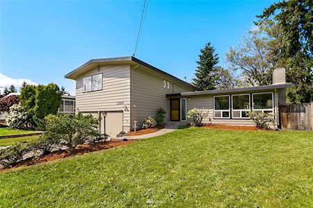 21819 13th Ave S Des Moines, WA 98198