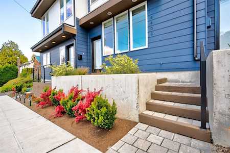 4408 SW Holly St Seattle, WA 98136