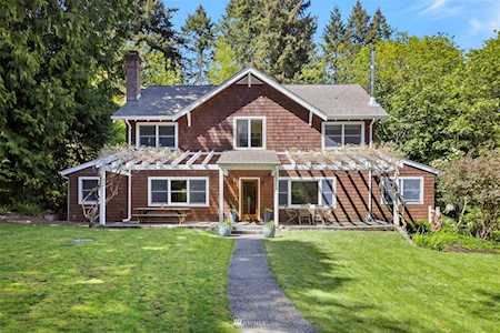 14645 Sunrise Dr NE Bainbridge Island, WA 98110