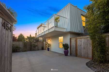 454 7th Ave S Kirkland, WA 98033