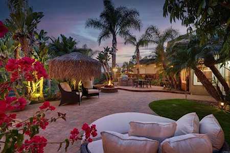 8148 Calle Catalonia Carlsbad, CA 92009