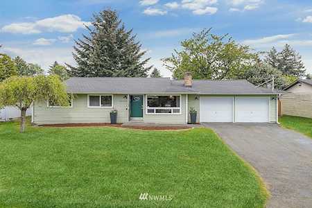 26718 16th Place S Des Moines, WA 98198