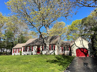 14 Oxner Road Centerville, MA 02632