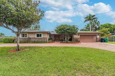 11720 SW 104th Ave Miami, FL 33176