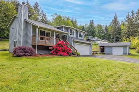 30980 Wood Creek Place NE Poulsbo, WA 98370