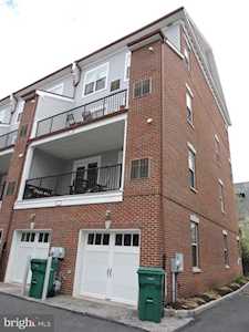 201 Governors Ct Philadelphia, PA 19146