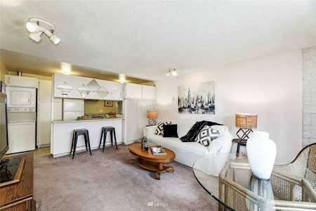 13704 37th Ave S #61 Tukwila, WA 98168