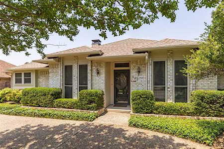 320 DREXEL Drive Grapevine, TX 76051