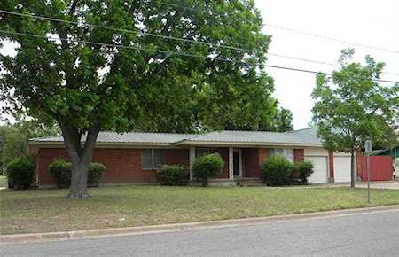 980 N Cleveland Avenue Stephenville, TX 76401