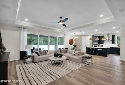 2328 Bradley Park Dr Green Cove Springs, FL 32043