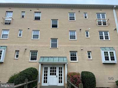 2907 Willston Place #202 Falls Church, VA 22044