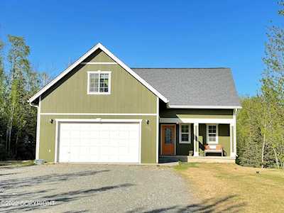 689 N Deshka Ridge Drive Palmer, AK 99645