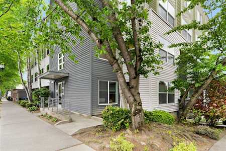 7600 Greenwood Ave N #309 Seattle, WA 98103