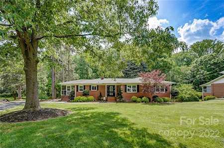 1628 Eastwood Dr Kannapolis, NC 28083