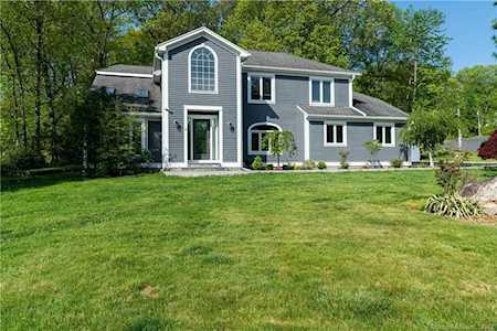 9 Larkspur Lane Bristol, CT 06010