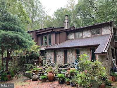 11735 Lakewood Ln Fairfax Station, VA 22039