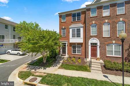 42908 Mccomas Terrace Chantilly, VA 20152