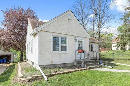 56 Jessamine Avenue E Saint Paul, MN 55117