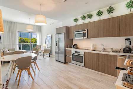 1600 SW 1st Ave #407 Miami, FL 33129