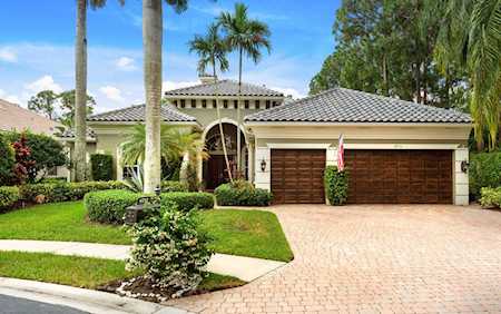6711 Royal Orchid Circle Delray Beach, FL 33446
