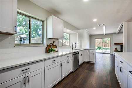 8045 Greenhollow Lane Dallas, TX 75240