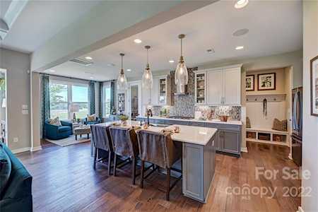284 W Waterlynn Rd Mooresville, NC 28117