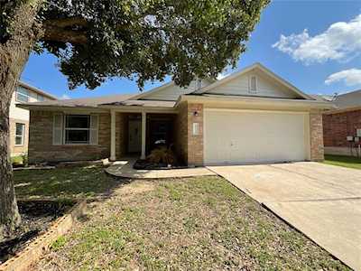 17712 Mahonia LN Elgin, TX 78621