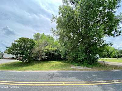 204 E Albritton Street Calypso, NC 28325
