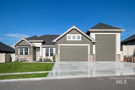 13052 S Hunt Dog Way Nampa, ID 83686