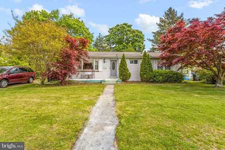 814 James Ave Cinnaminson, NJ 08077