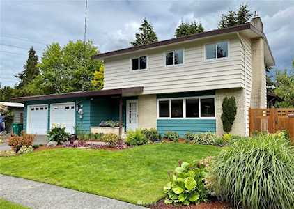 16034 Wallingford Ave N Shoreline, WA 98133