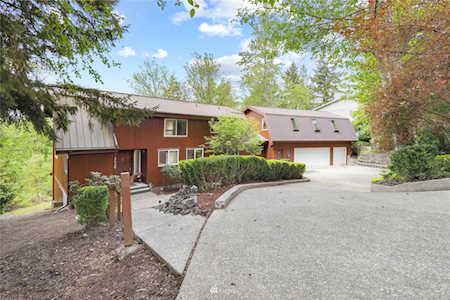 2446 Park Hill Dr Longview, WA 98632